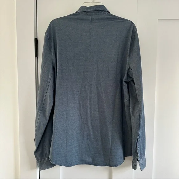 Like New! Men’s Lululemon Commission Long Sleeve Shirt